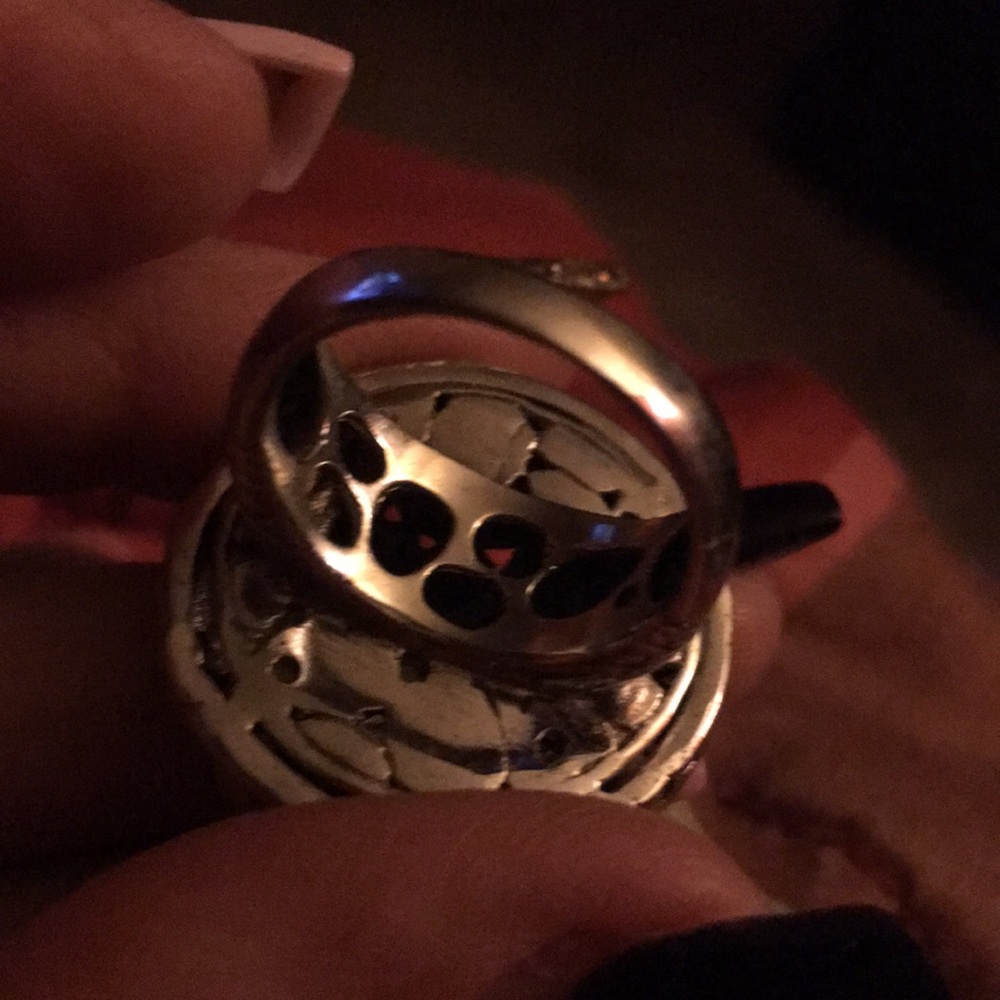 Round Silver Ring - image 5